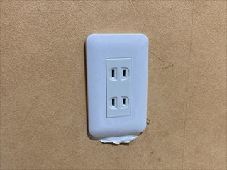 茨城県土浦市 コンセント2カ所交換工事4