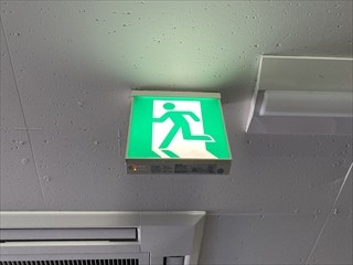 茨城県守谷市・取手市 誘導灯交換工事2