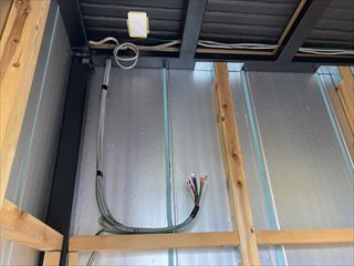 茨城県牛久市 プレハブ電源敷設工事