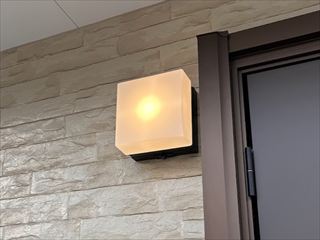 茨城県取手市 家庭用玄関軒下照明交換工事