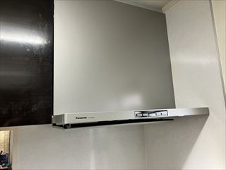 千葉県柏市　家庭用ガスレンジからIHクッキングヒーター交換、レンジフード交換、専用コンセント設置工事