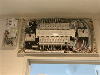 茨城県牛久市　家庭用PCS（パワーコンディショナー）交換工事