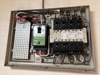 茨城県守谷市　家庭用分電盤交換工事