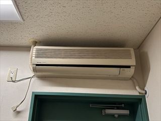 茨城県土浦市　オフィス用エアコン交換工事