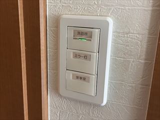 千葉県我孫子市　家庭用ダウンライト交換・スイッチ交換工事