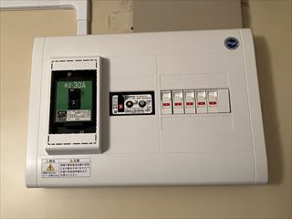 千葉県柏市 家庭用分電盤交換、エアコン交換、専用回路変更工事