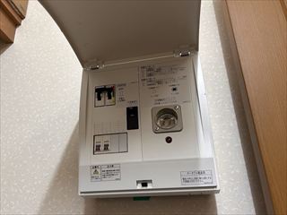 茨城県坂東市 家庭用ポータブル切替盤設置工事