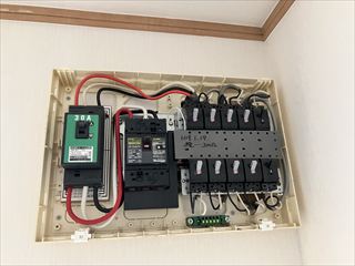 千葉県我孫子市　家庭用エアコン交換・専用回路増設・分電盤交換工事