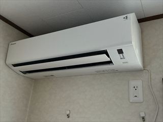 茨城県守谷市 家庭用エアコン交換、分電盤交換、専用回路増設、照明交換工事