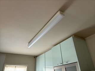 茨城県守谷市　家庭用キッチン照明交換工事