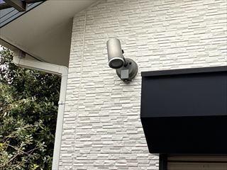茨城県守谷市　家庭用防犯カメラ交換（3台）、ガレージ照明LED化工事