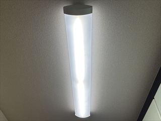 茨城県龍ケ崎市　家庭用台所照明・手元照明交換、コンセント増設工事