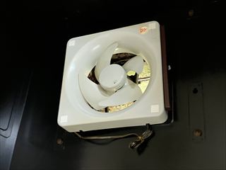 茨城県つくば市　家庭用換気扇交換工事