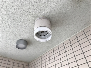 茨城県取手市　マンション誘導灯＋共有灯交換工事3