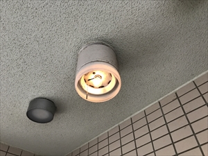 茨城県取手市　マンション誘導灯＋共有灯交換工事4