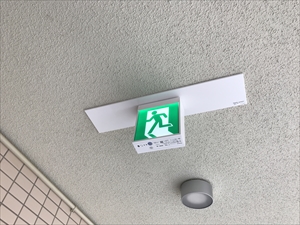 茨城県取手市　マンション誘導灯＋共有灯交換工事6