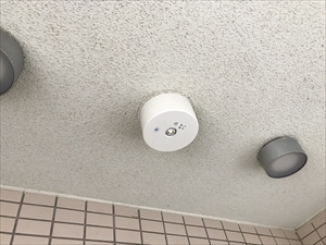 茨城県取手市　マンション誘導灯＋共有灯交換工事8